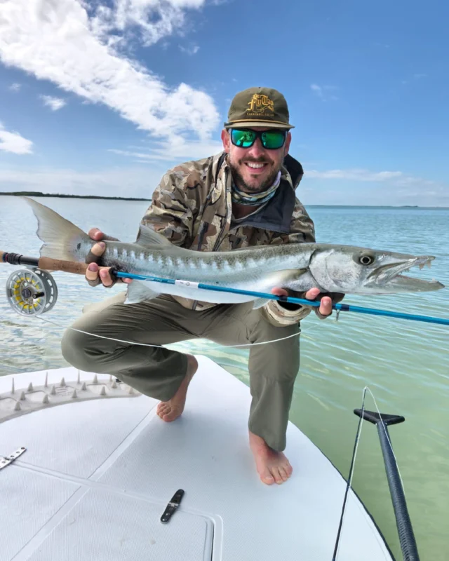 Long days on the flats, switching between wading and the skiff, reading the light, adjusting angles, and staying ready. Some chances come slow… others explode out of nowhere.

Juvenile tarpon rolling in the shallows, barracuda cutting through the edges, and plenty of moments where everything lines up for a few seconds—and that’s all you get.

This is what it looks like when a group commits to the process. Not just chasing species, but figuring out the water together.

.
.
.
#NervousWaters #FlatsFishing #FlyFishing #Tarpon #Barracuda #SaltwaterFlyFishing #SightFishing #FlatsLife #FlyFishingAddicts #Fishing #FishingTrip #FlyFishingNation